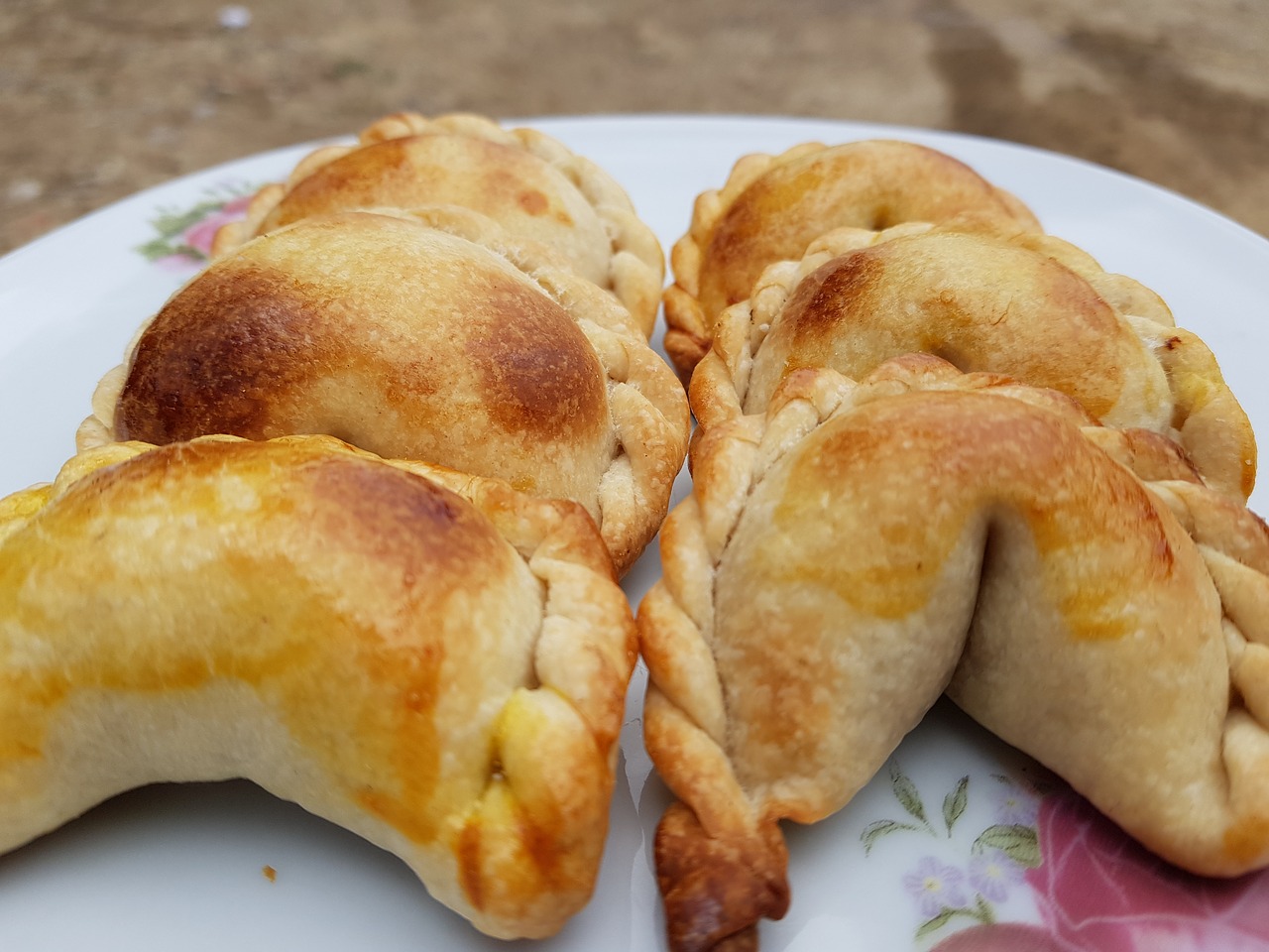 Entrada criolla el 20 de Junio: Empanadas salteñas caseras